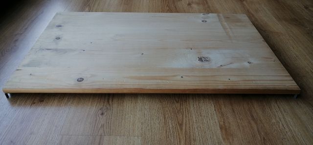 Baldas de madera de pino natural