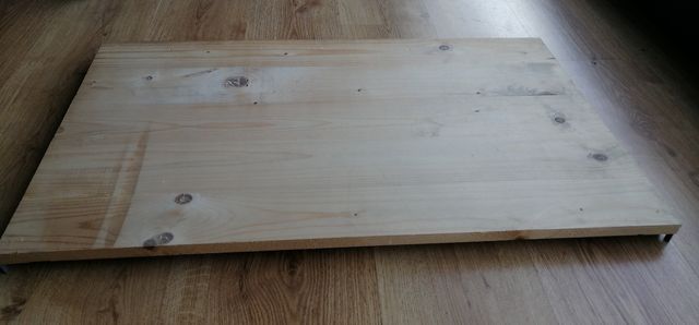 Baldas de madera de pino natural