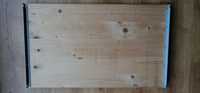 Baldas de madera de pino natural