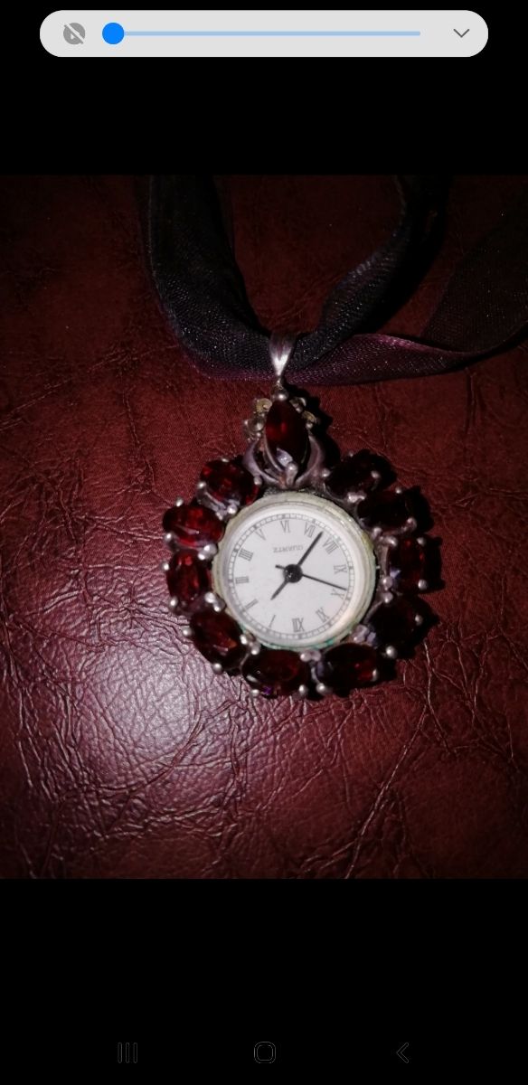 collana con orologio indiano