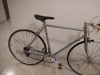 bicicleta antigua de carretera Italiana