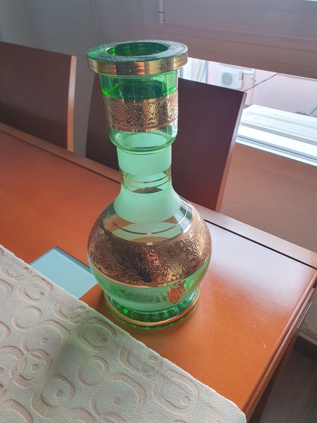 jarrón de cristal de Bohemia