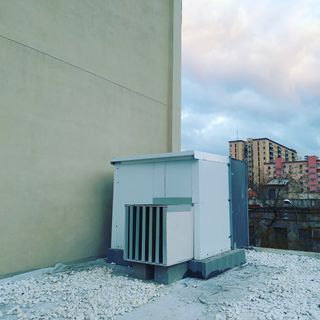 insonorización de maquinaria de aerotermia