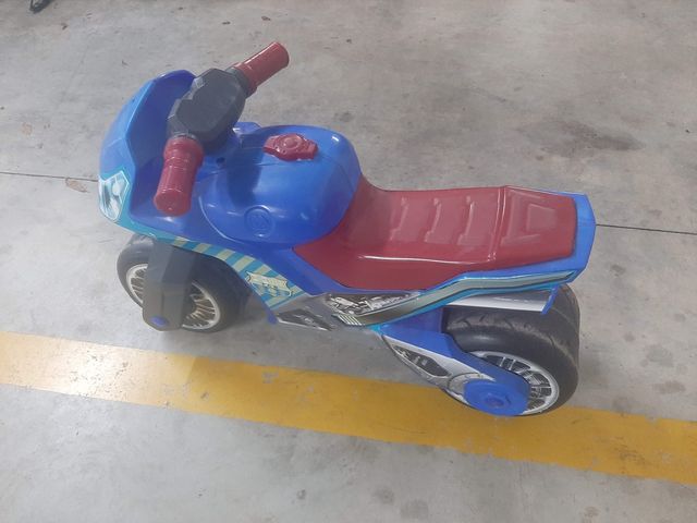 Triciclo de niños de 1 a 4 años