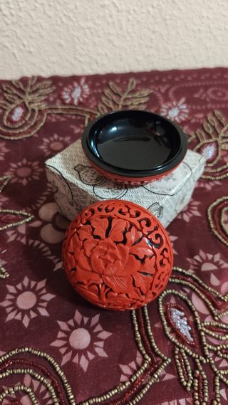 ANTIGUA CAJA CHINA DE CINABRIO