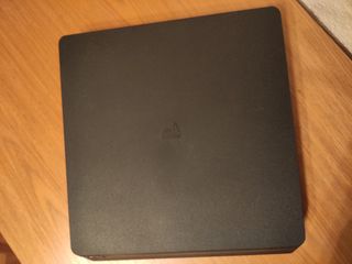 PLAY STATION 4 Slim 1 Tb