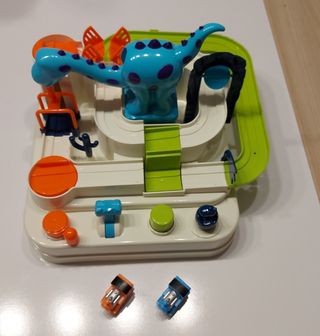 Pista de coches, como nueva en su caja original.