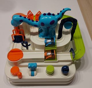 Pista de coches, como nueva en su caja original.