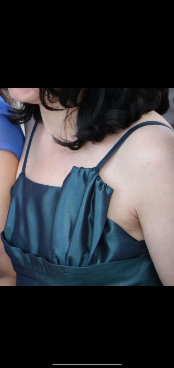 Vestido comprido verde Ana Sousa com detalhes esai