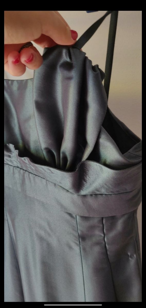 Vestido comprido verde Ana Sousa com detalhes esai