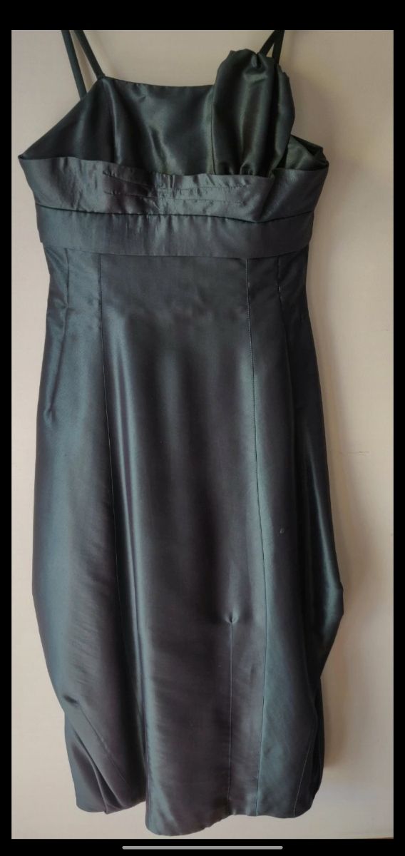 Vestido comprido verde Ana Sousa com detalhes esai