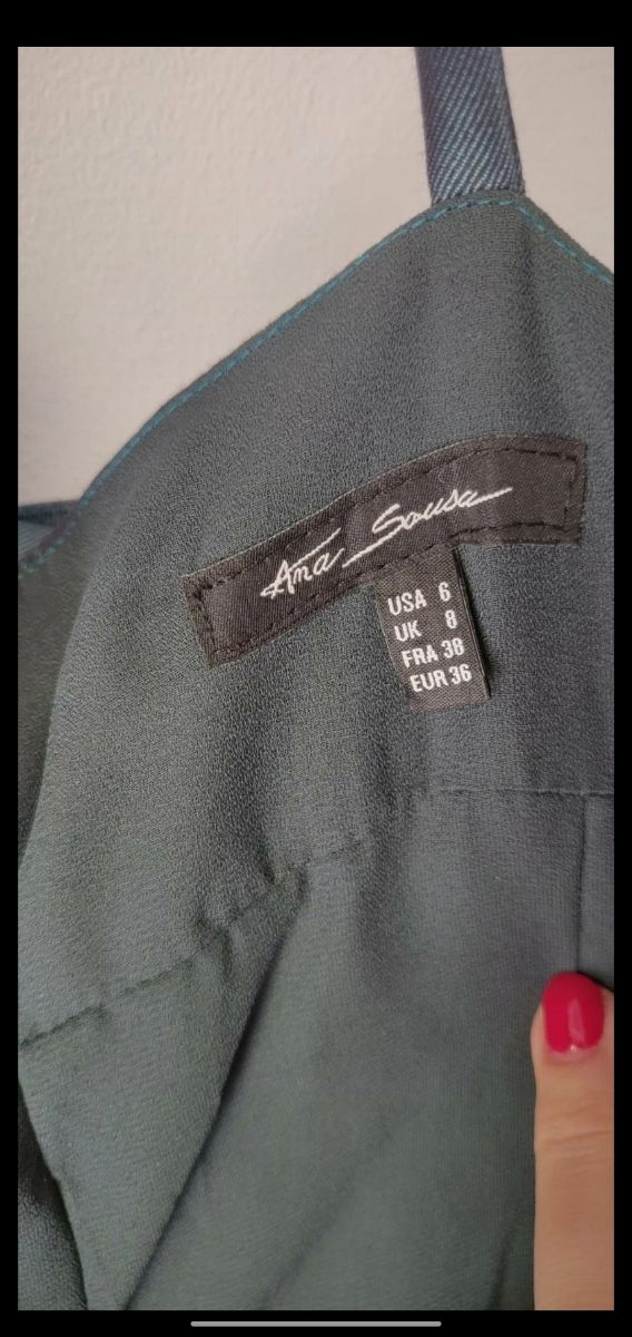 Vestido comprido verde Ana Sousa com detalhes esai