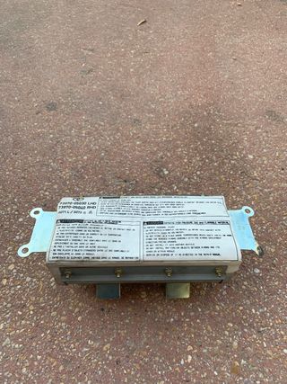 Centralita airbag y airbag copiloto Toyota Avensis