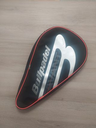 Pala Bullpadel Vertex 02 Avant (funda incluida)