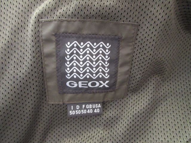 CAZADORA GEOX VERDE TALLA 50