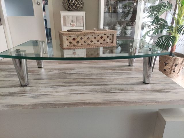 soporte ordenador o televisor