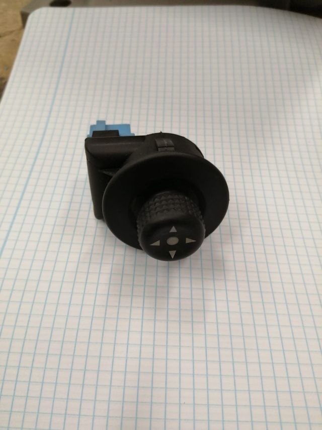 mando espejos Citroën y Peugeot