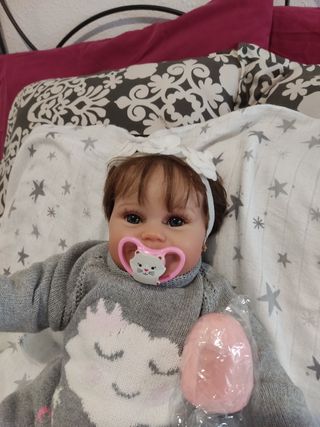 bebe reborn,preciosa,nueva90€.