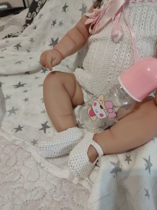 bebe reborn,muy bonita,nueva.90€.