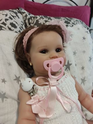 bebe reborn,muy bonita,nueva.90€.