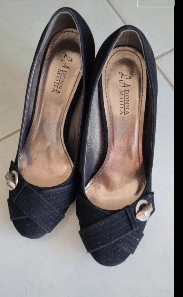 Ballerine scamosciate con zeppa