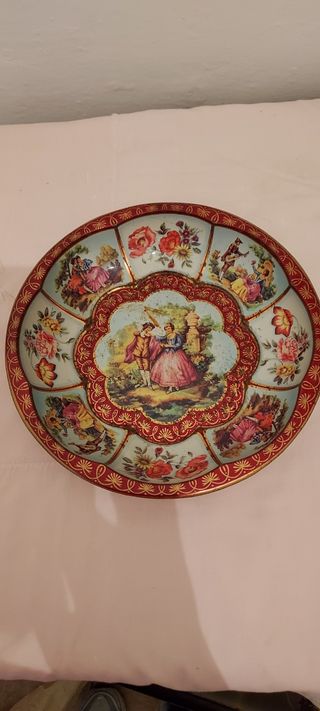 Plato metálico Daher