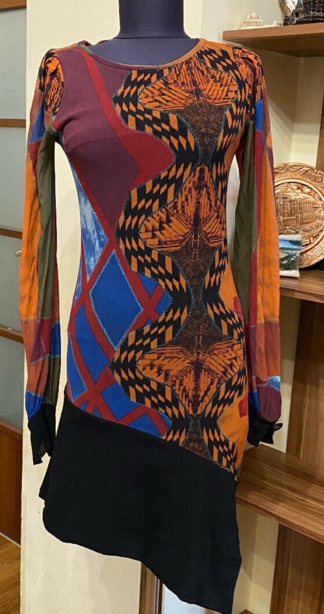 Vestido de la firma Save the Queen