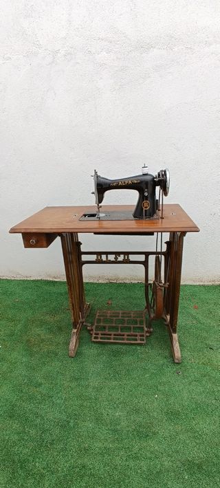 Maquina de coser alfa