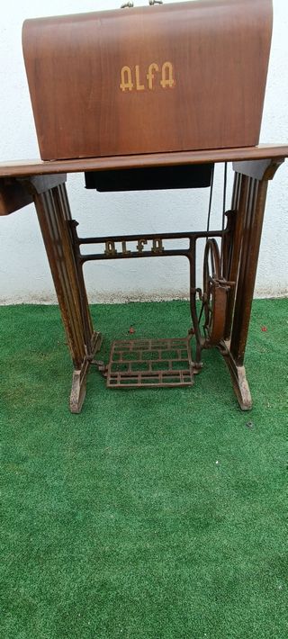 Maquina de coser alfa