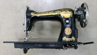 Máquina de coser SINGER