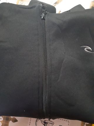 ABRIGO RIP CURL tipo neoprene