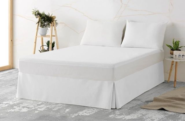 Cubrecanapé liso BELMARTI.