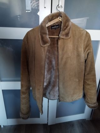 chaqueta piel naf naf Camel de ante  talla M