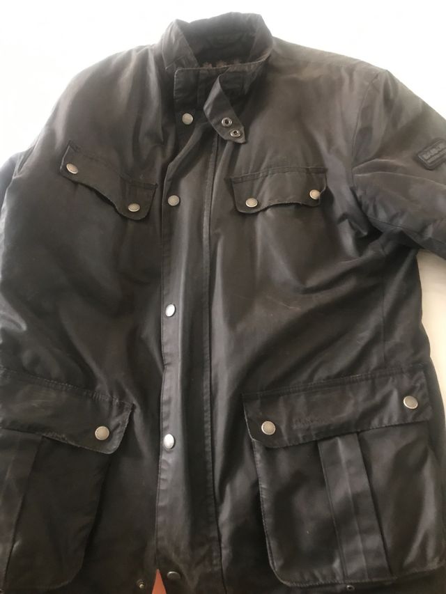 Barbour International negro L encerada