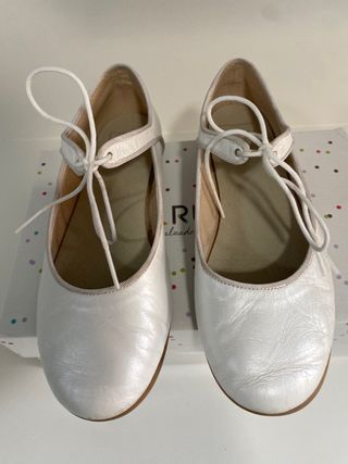 Zapato niña de vestir nuevo 