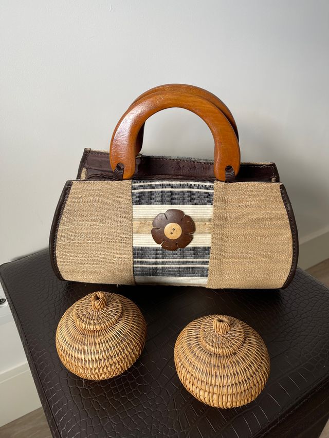 Nuevo bolso verano rafia y madera