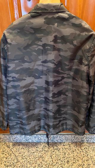 Chubasquero militar sin capucha L
