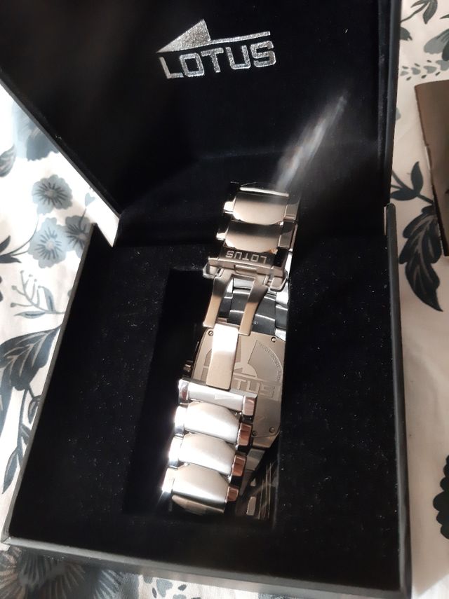 RELOJ LOTUS titanio