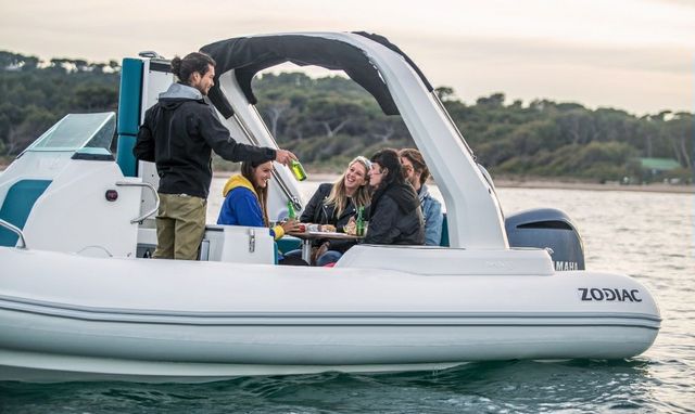 Alquiler de Zodiac Medline 7.5