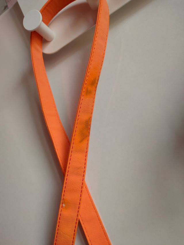 Bolso de mano rosa y naranja