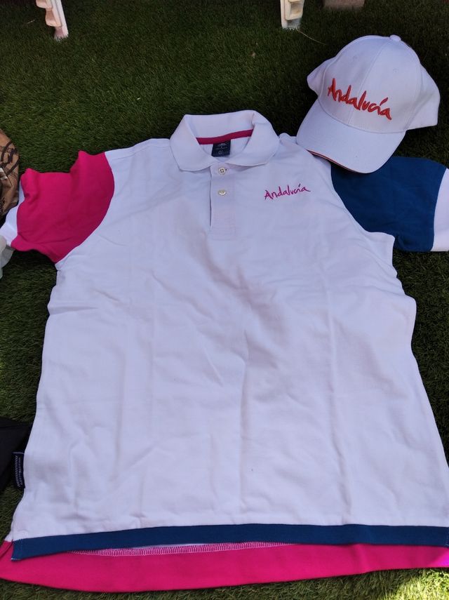 Pack Andalucía. A estrenar. Polo y gorra.