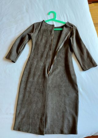 Vestido entallado antelina