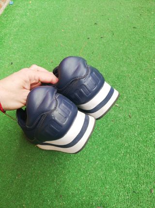 bambas o zapatillas Mustang número 37