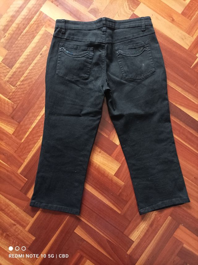 Pantalón Mujer Negro Paris Pirata Moda actual