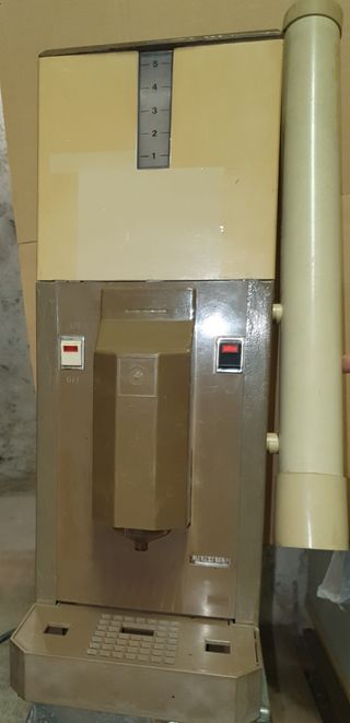 VENDO MACCHINA CAFFÈ FAEMA