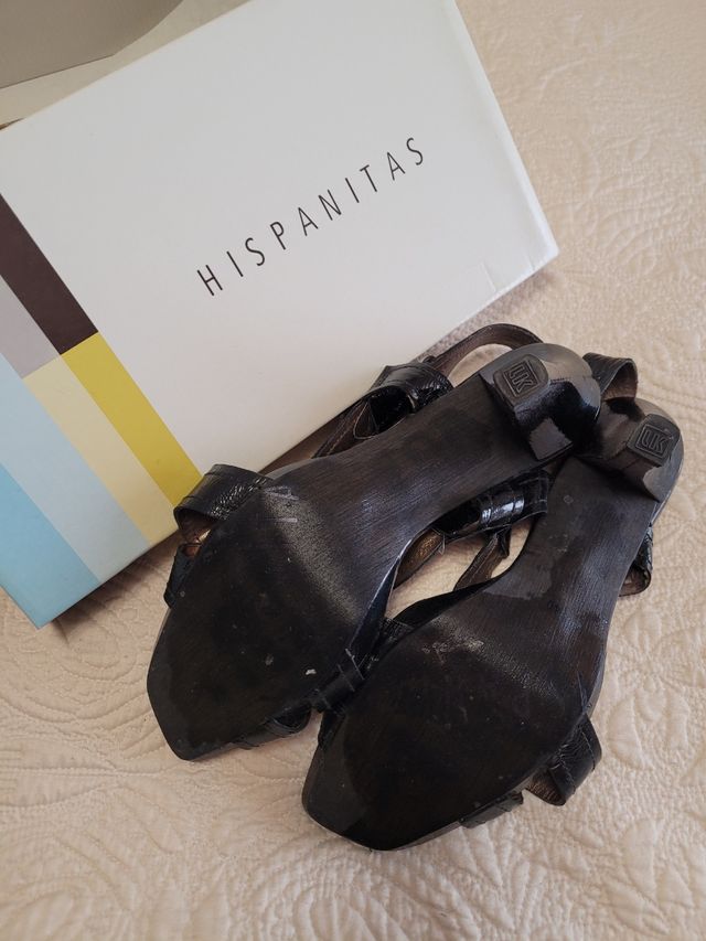 Sandalias de tacón negras de Hispanitas