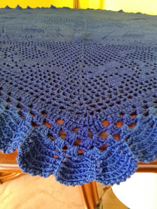 Mantel ganchillo mesa camilla