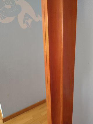 Espejo de pie color cerezo