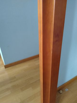 Espejo de pie color cerezo