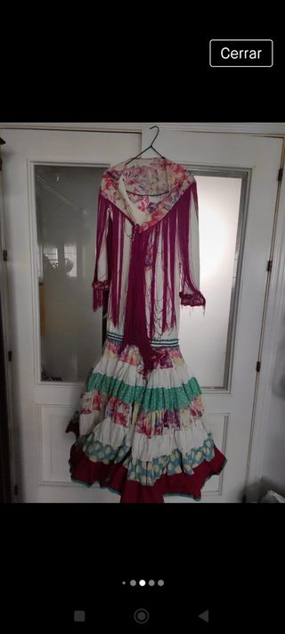 traje flamenca con mantoncillo